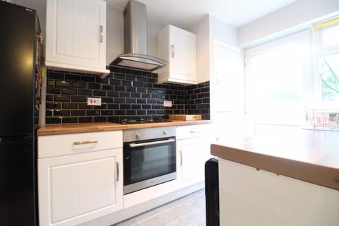 5 Canterbury Close, Luton, LU3 2QY