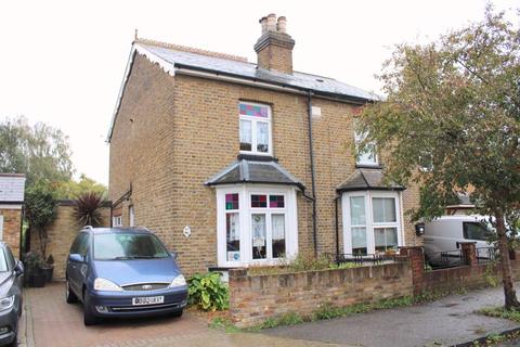 86 Fruen Road, Feltham, TW14 9NR