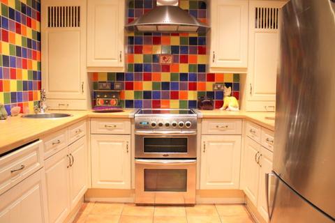 86 Fruen Road, Feltham, TW14 9NR
