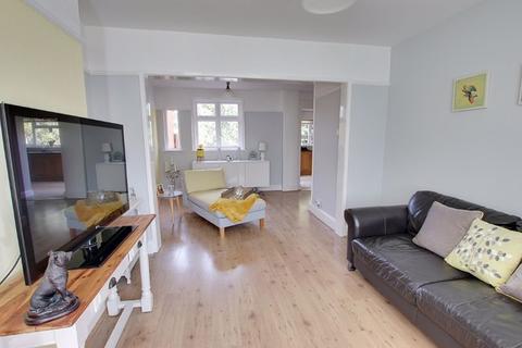 67 Whiterow Park, Trowbridge, BA14 0EQ