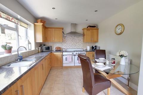 67 Whiterow Park, Trowbridge, BA14 0EQ