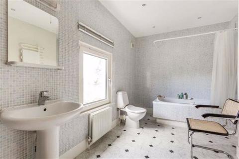 12 Victoria Road, Sutton, SM1 4RT