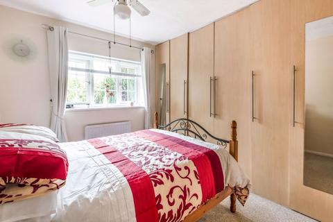 46 Worcester Park Road, Worcester Park, KT4 7QD