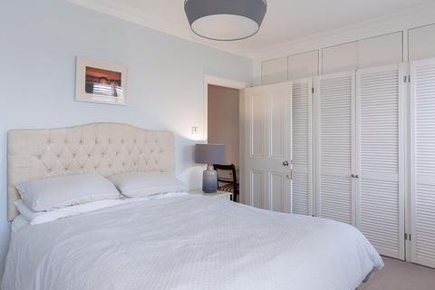 6 Prospect Road, Long Ditton, Surbiton, KT6 5PY