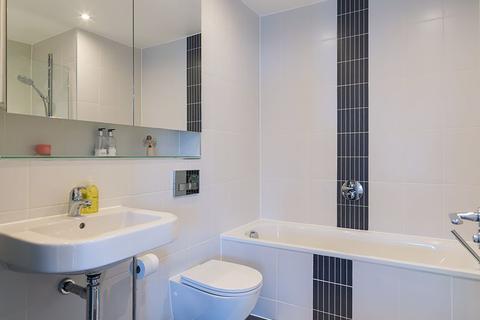 5 Westmount Close, Worcester Park, KT4 8FL