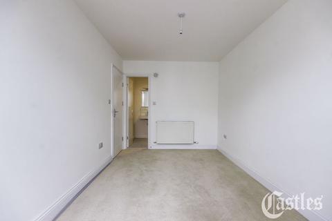 Flat 1, 36 Walsingham Road, London, E5 8NF