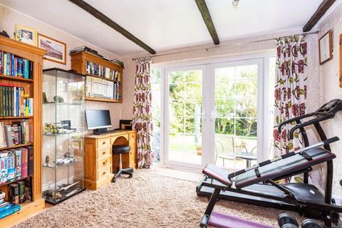 Cerney Cottage Bicester Road, Launton, Bicester, OX26 5DP