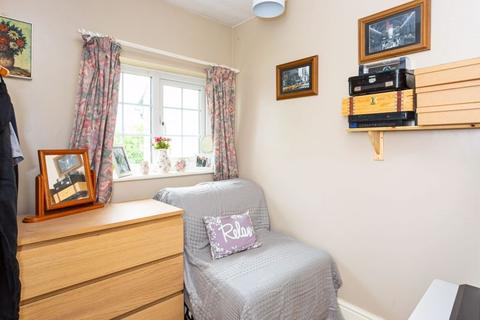 Cerney Cottage Bicester Road, Launton, Bicester, OX26 5DP