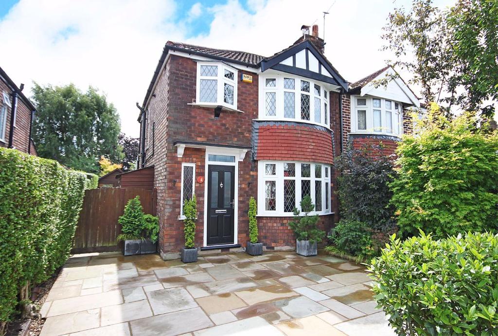 Farndon Drive, Timperley, Cheshire 3 bed semidetached house £390,000