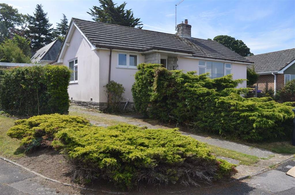 Minster View, Wimborne, Dorset 2 bed detached bungalow £365,000