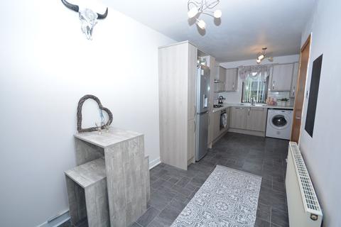 69b Castle, New Cumnock, Cumnock, KA18 4AG