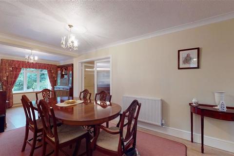Fedw Wen Castle Road, Chirk, Wrexham, LL14 5BS