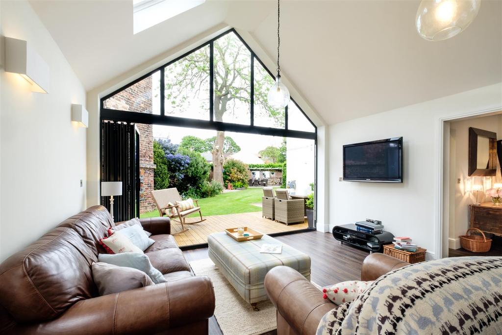 Blind Lane, Hurworth, Darlington 7 bed terraced house £795,000