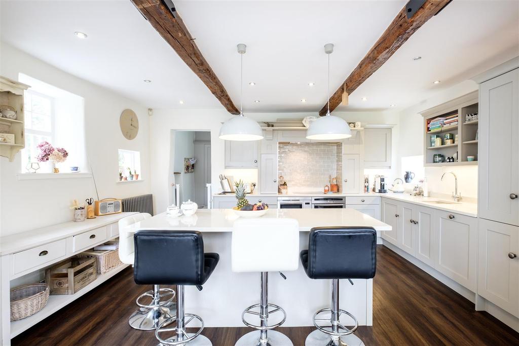 Blind Lane, Hurworth, Darlington 7 bed terraced house £795,000
