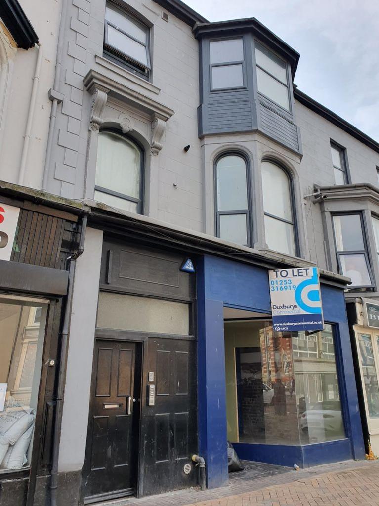 Queen Street, Blackpool 2 bed flat £495 pcm (£114 pw)
