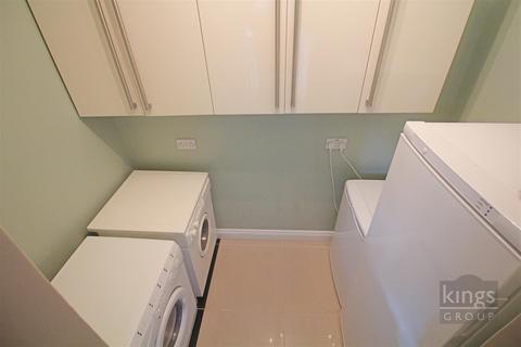 90 Challinor, Church Langley, Harlow, CM17 9XD