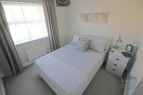 90 Challinor, Church Langley, Harlow, CM17 9XD