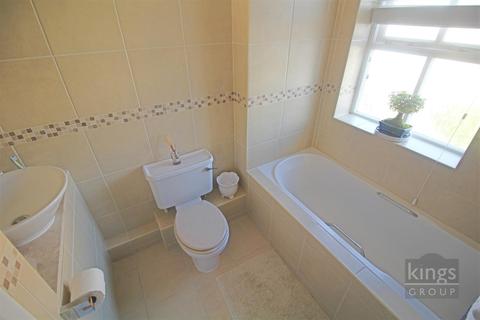90 Challinor, Church Langley, Harlow, CM17 9XD
