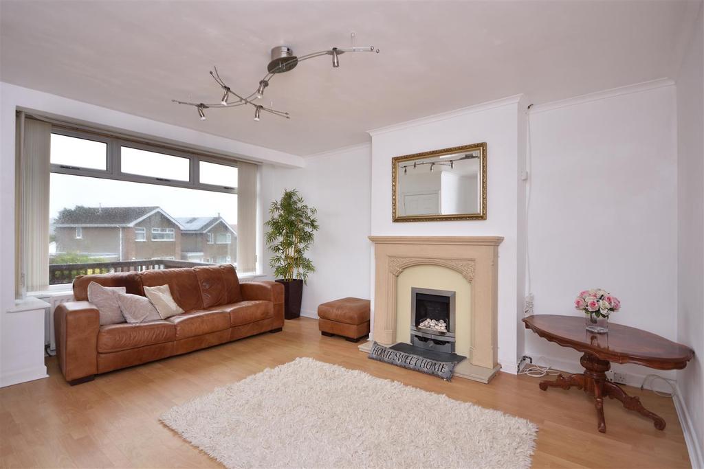 Ridgeway, Killay, Swansea 3 bed semidetached house £180,000