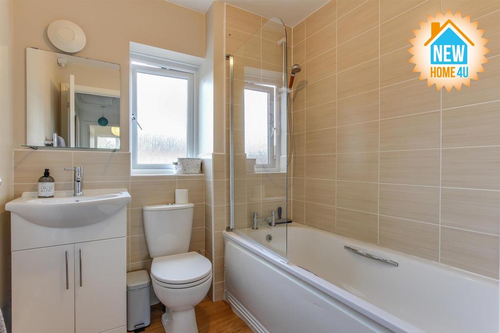 Family bathroom: