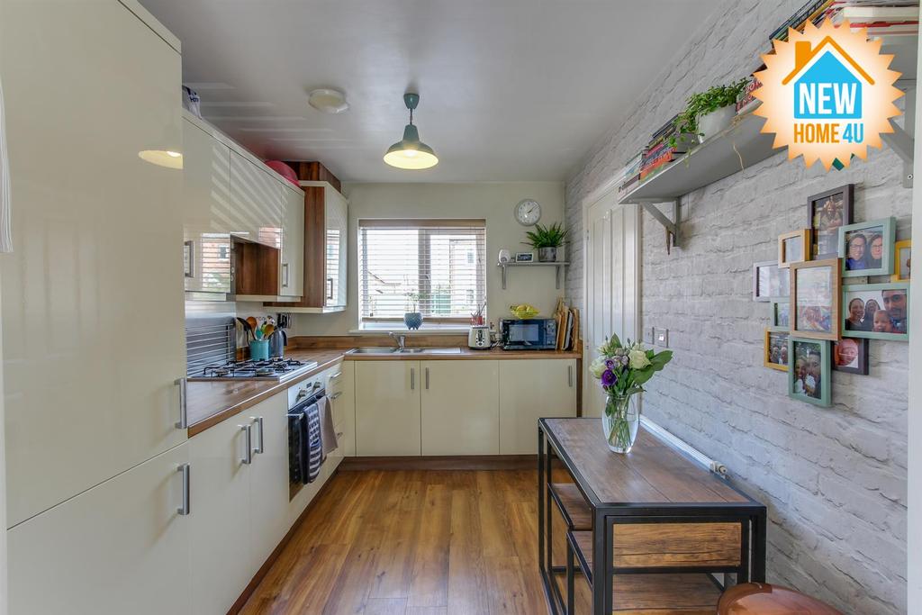 Kitchen: