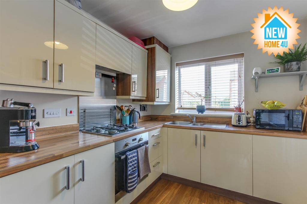 Kitchen: