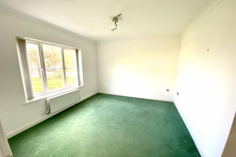 20 Wake Way, Grange Park, Northampton, NN4 5BF