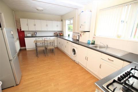 47 Averingcliffe Road, Bradford, BD10 9HE