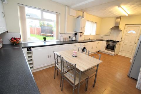 47 Averingcliffe Road, Bradford, BD10 9HE