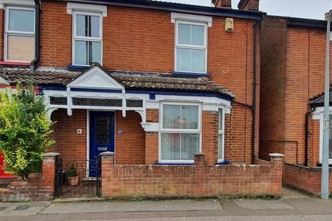 37 Springfield Lane, Ipswich, IP1 4EL