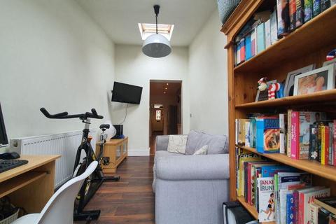 37 Springfield Lane, Ipswich, IP1 4EL