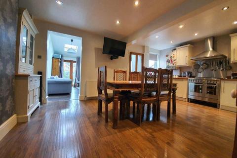 37 Springfield Lane, Ipswich, IP1 4EL