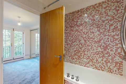 7 Holters Mill, Canterbury, CT2 8SP