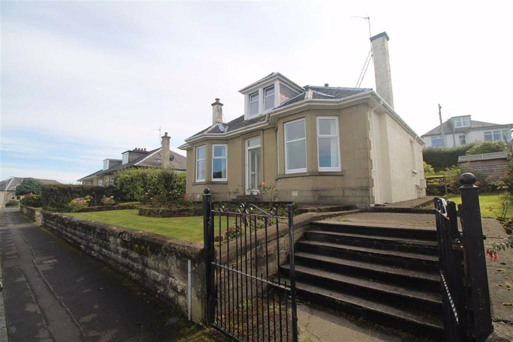 Bayview Road, Gourock 4 bed detached bungalow £250,000