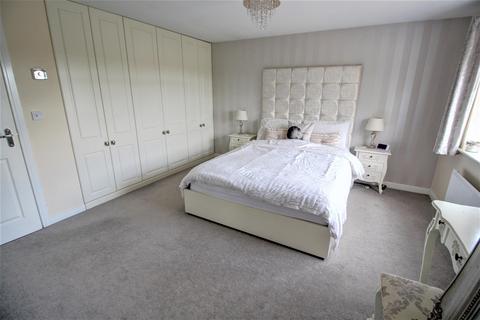 290 Lindridge Road, Sutton Coldfield, B75 7HU
