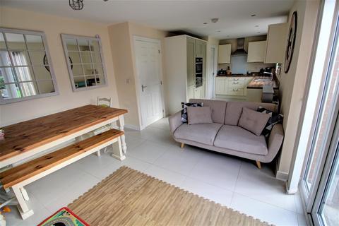 290 Lindridge Road, Sutton Coldfield, B75 7HU