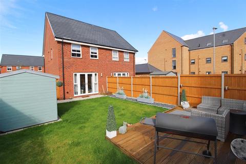 8 Bow Road, Brooklands, Milton Keynes, MK10 7GN