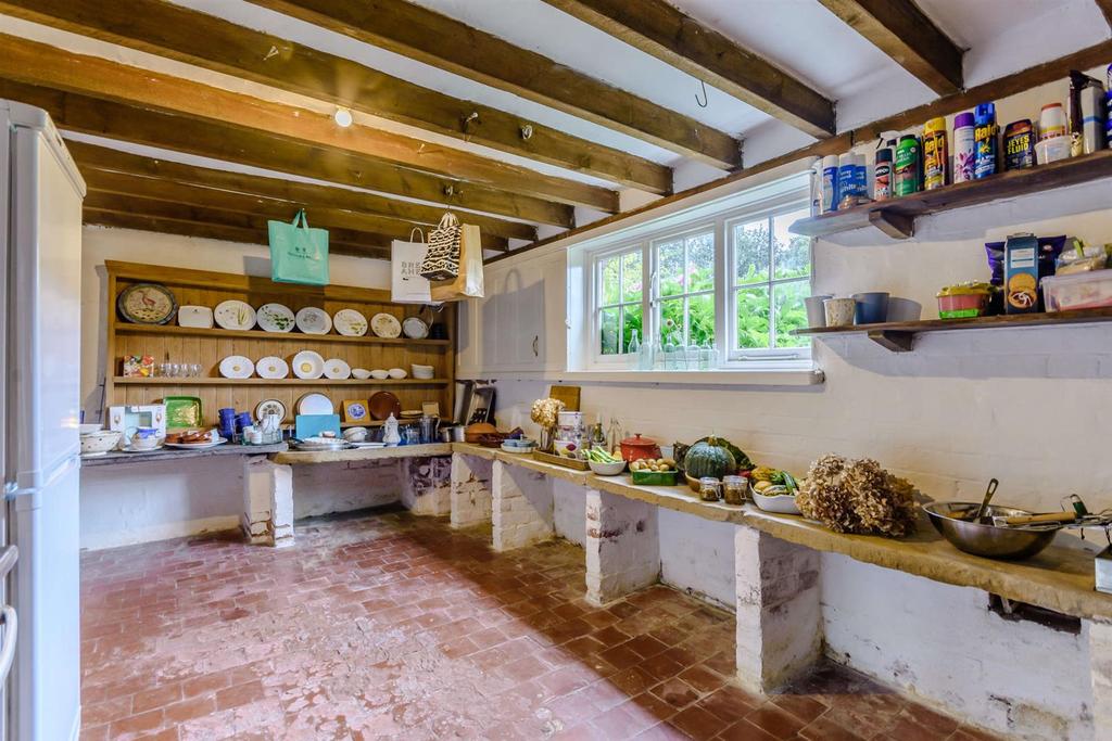 Hammersmith, Ripley, Derbyshire 5 bed detached house for sale £800,000