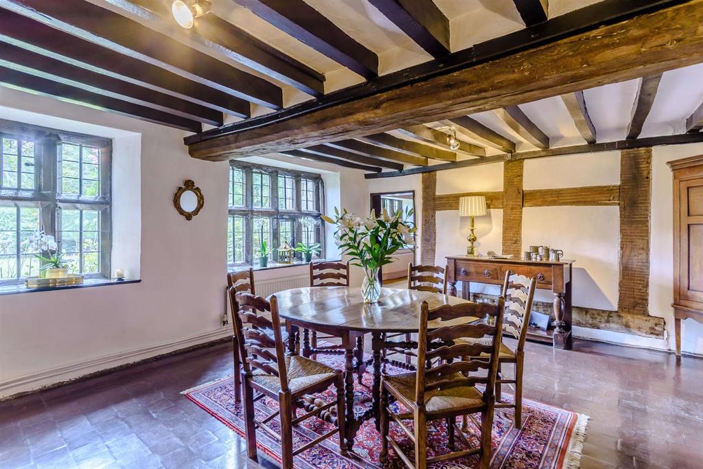 Hammersmith, Ripley, Derbyshire 5 bed detached house for sale £800,000