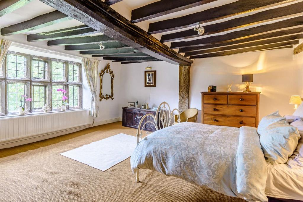 Hammersmith, Ripley, Derbyshire 5 bed detached house for sale £800,000