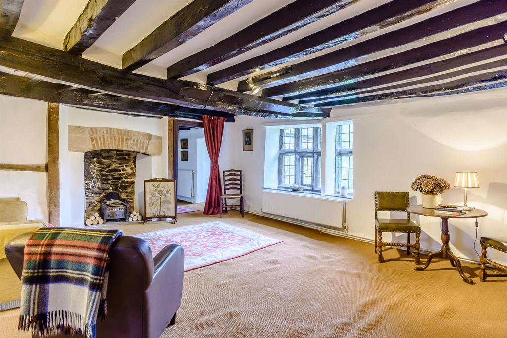 Hammersmith, Ripley, Derbyshire 5 bed detached house for sale £800,000