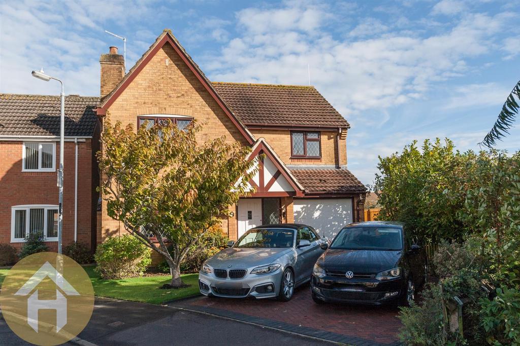 Otter Way, Royal Wootton Bassett SN4 7 4 bed detached house £365,000