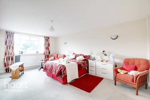 62 Aperfield Road, Biggin Hill, Westerham, TN16 3LX