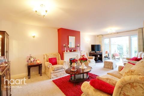 62 Aperfield Road, Biggin Hill, Westerham, TN16 3LX