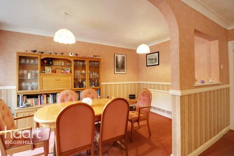 23 Valley View, Biggin Hill, Westerham, TN16 3QN