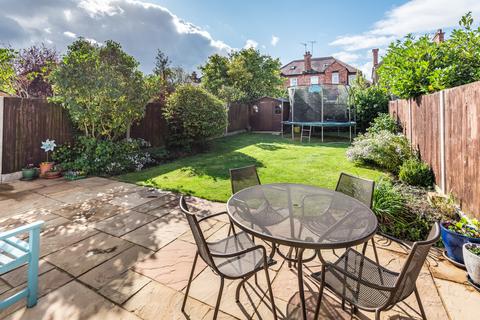 12 Radnor Avenue, Harrow, HA1 1SB