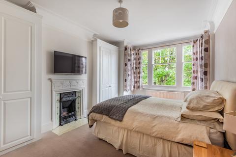 12 Radnor Avenue, Harrow, HA1 1SB