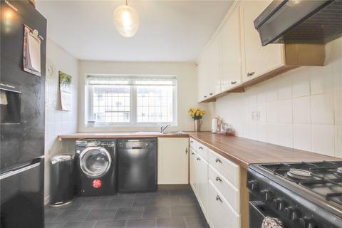 92 Abbotsbury, Bracknell, RG12 8QX