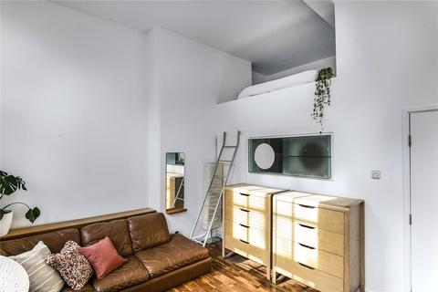 25 Hoffman Square, London, N1 6DH