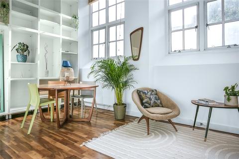 25 Hoffman Square, London, N1 6DH